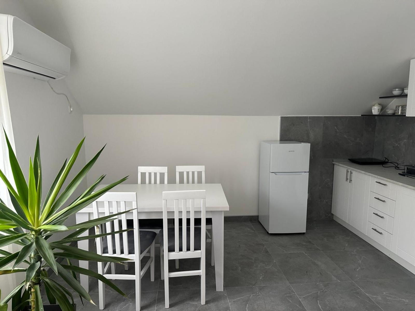 Apartment Holiday Vrnjacka Banja Ngoại thất bức ảnh