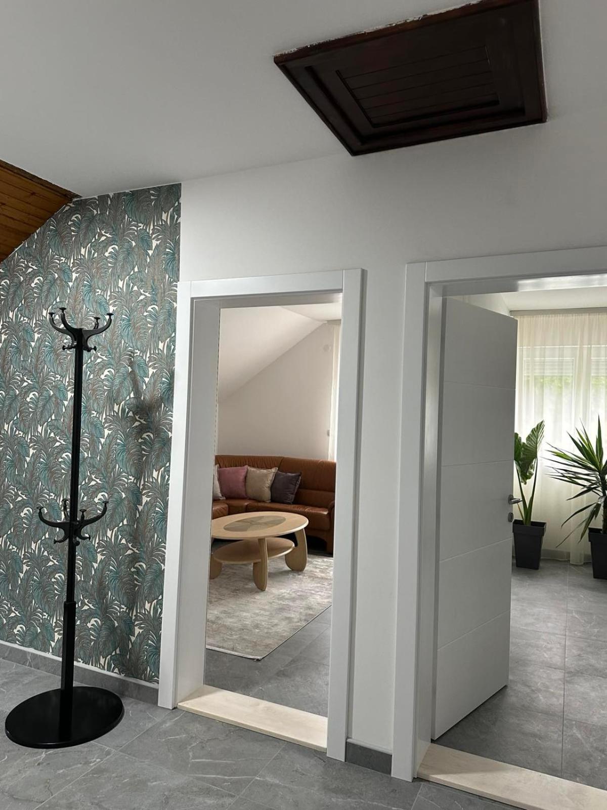 Apartment Holiday Vrnjacka Banja Ngoại thất bức ảnh