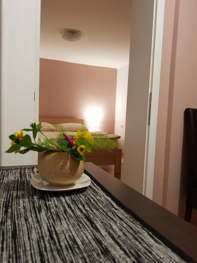 Apartment Holiday Vrnjacka Banja Ngoại thất bức ảnh