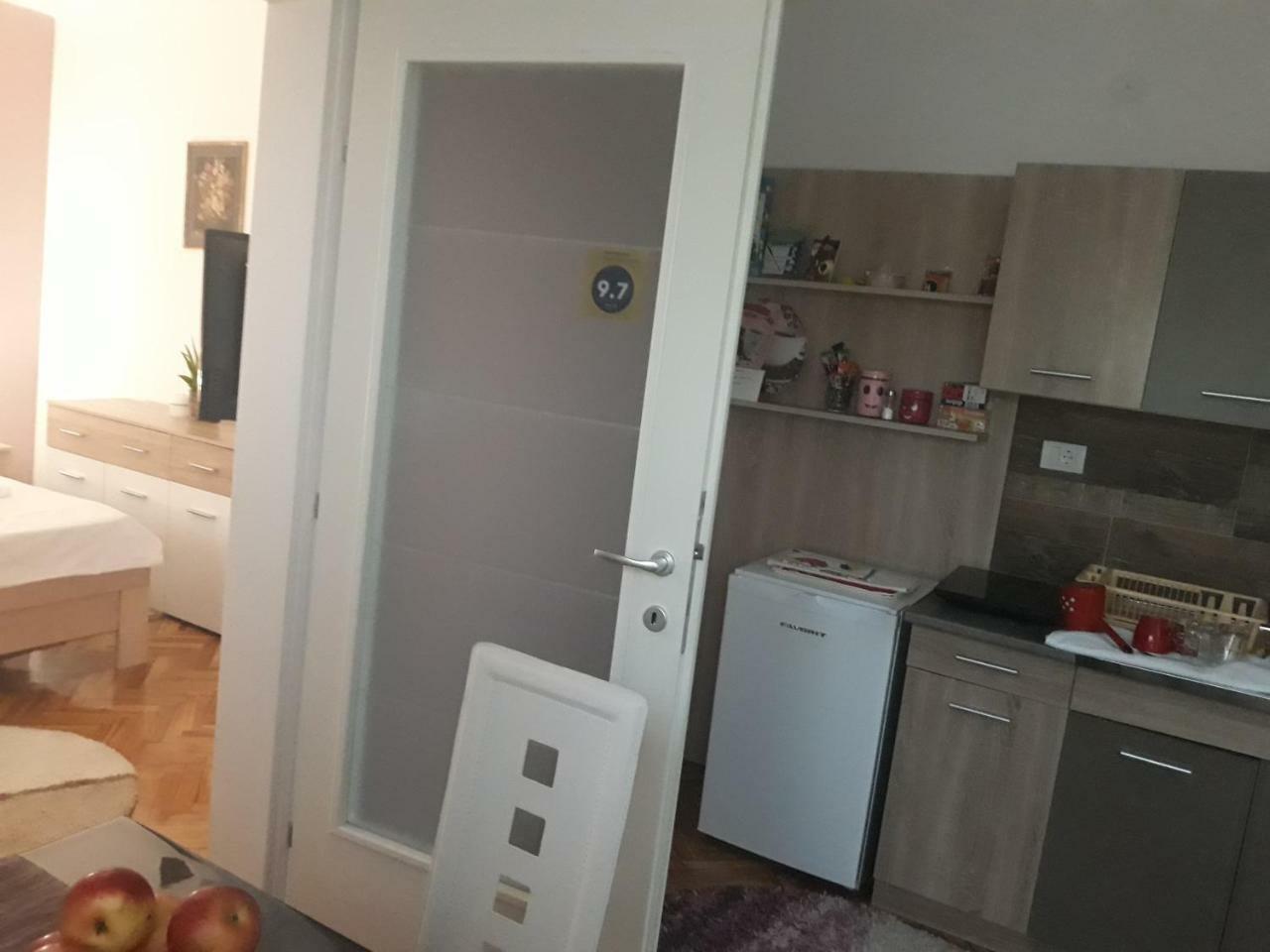 Apartment Holiday Vrnjacka Banja Ngoại thất bức ảnh